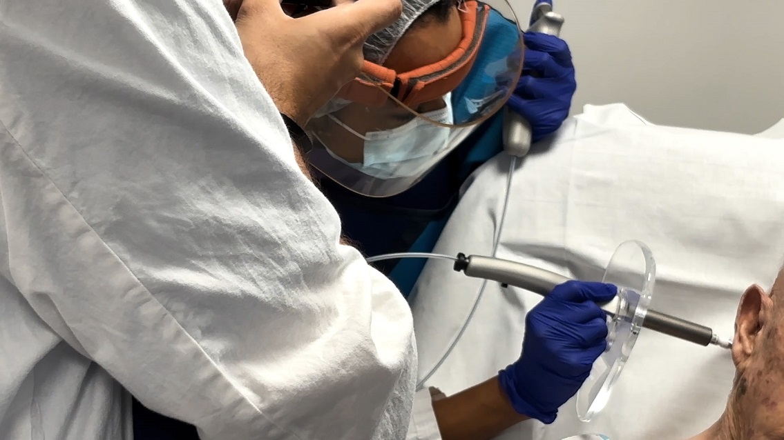 dibi i Hospital del Mar. Innovadora tècnica lesions càncer de pell sense cirurgia